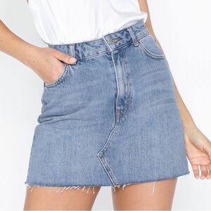 TopShop Mid Rise Cut Off Mini Jean Skirt Size US 4